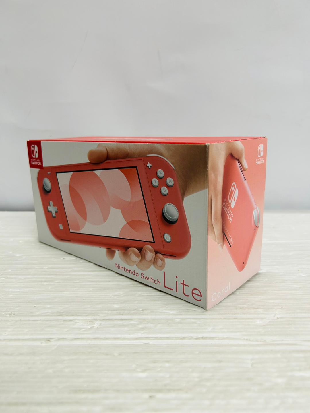 ★未使用品★極美品Nintendo Switch Lite コーラル