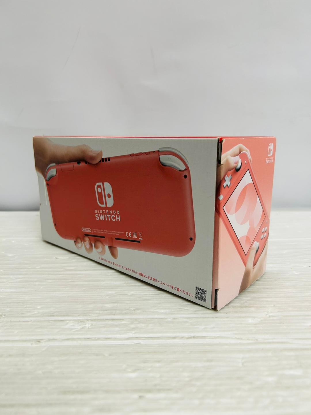 ★未使用品★極美品Nintendo Switch Lite コーラル