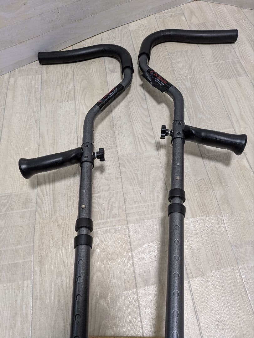 松葉杖 In-Motion Dmedical　杖先ゴム トルネードチップ付属