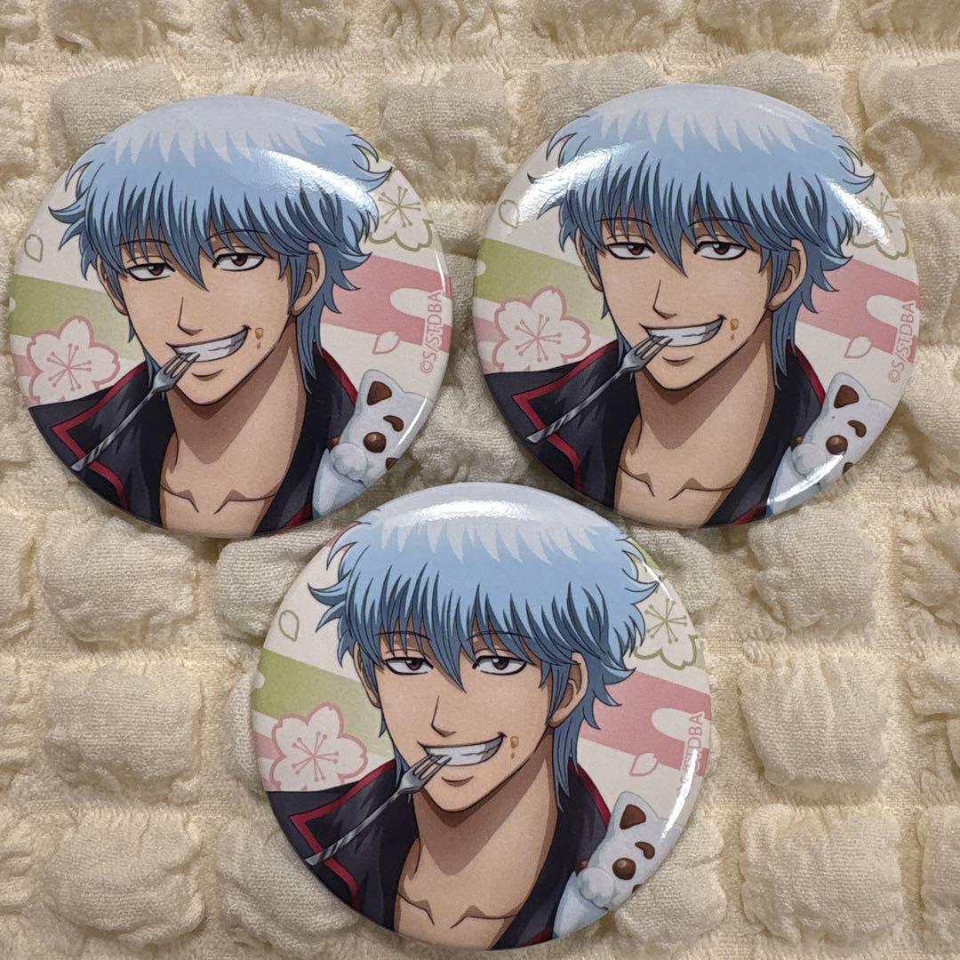 銀魂 坂田銀時 65mm缶バッジ 桜パンケーキとラテアートver. ×3 - メルカリ