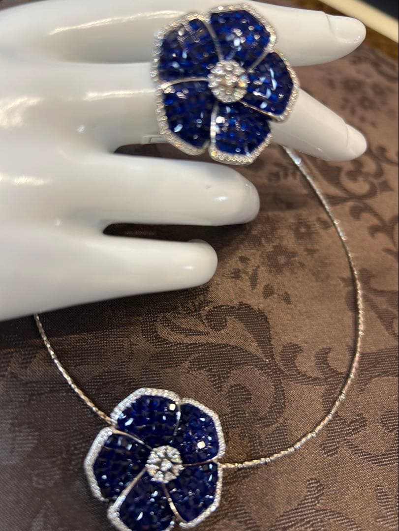 ハートちゃん❣️ミステリーセッティングブルーサファイアブローチ