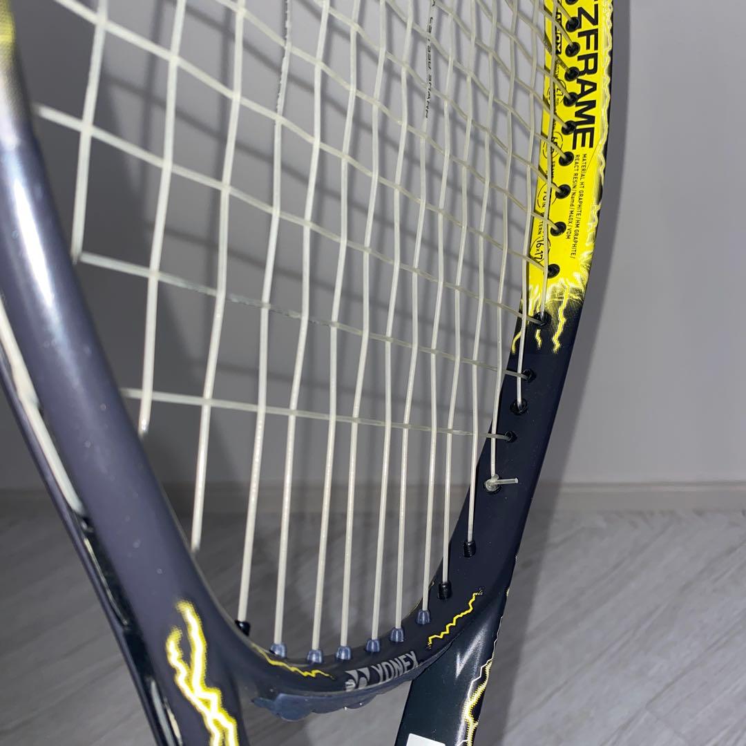 ヨネックス　VOLTRAGE7V