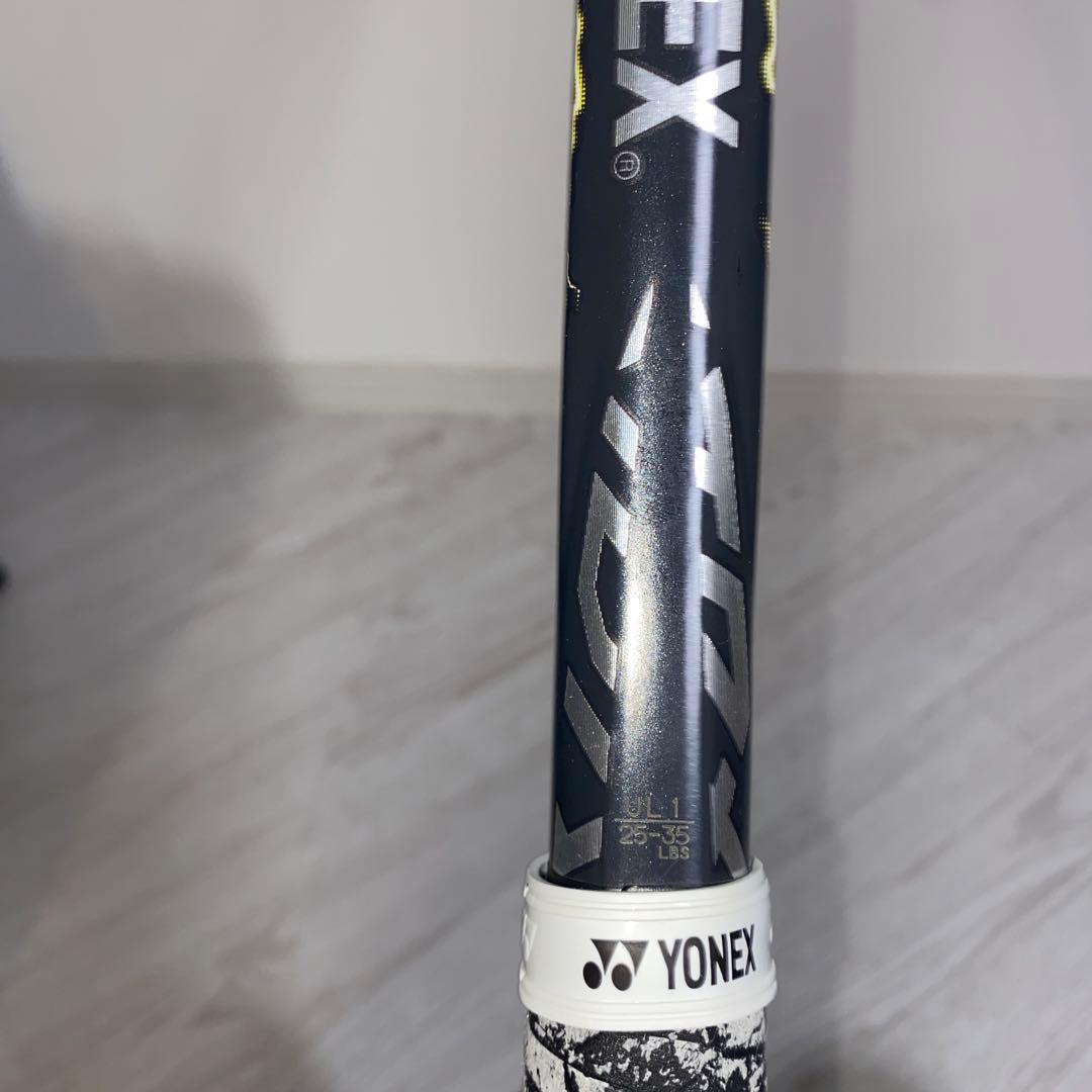 ヨネックス　VOLTRAGE7V