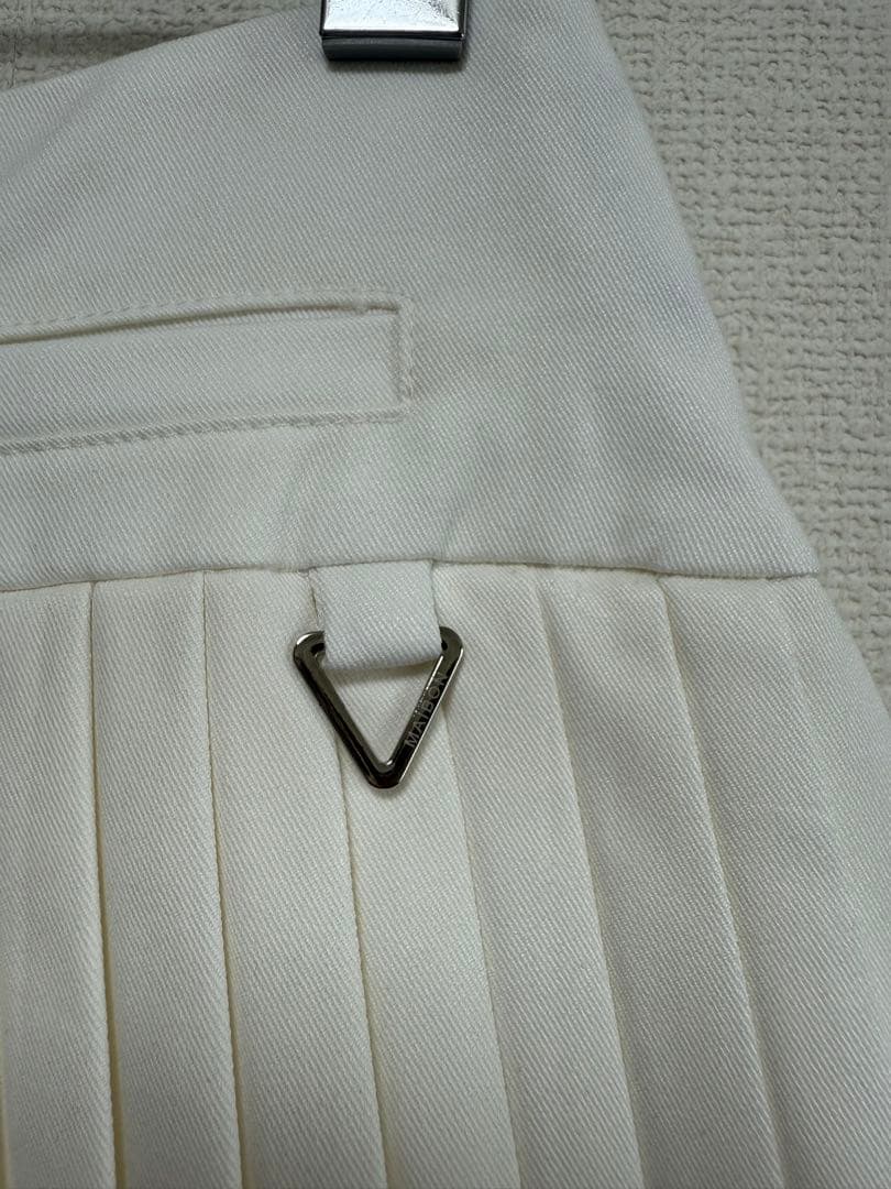 MARBON ゴルフ　ホワイト プリーツスカート