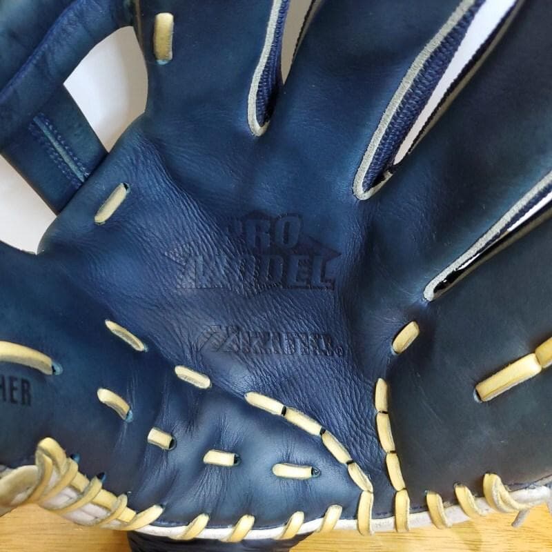 ミズノ タフィローズモデル 限定品 Mマークラベル 激レア 外野用 軟式グローブ