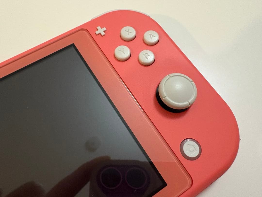 Nintendo Switch Lite コーラル　スイッチライト