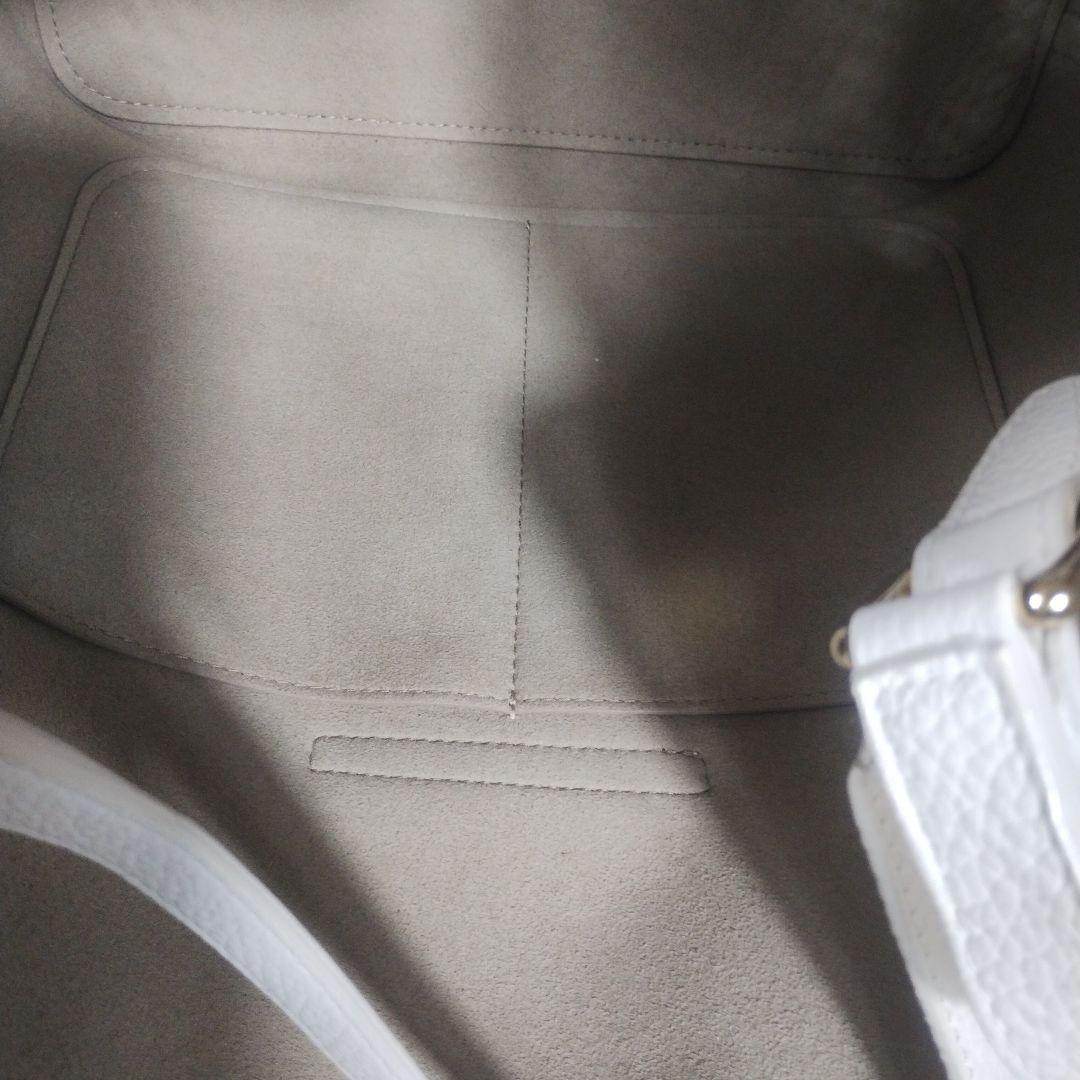 未使用級◎フルラ ネット M ホーボー ワンショルダー　パンチングレザー A4可