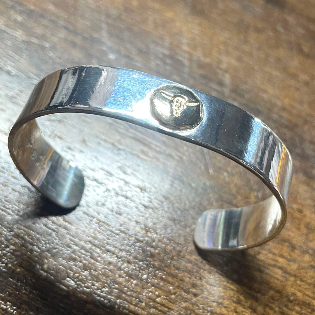 シロ様専用 タディ&キング ロングホーン M サイズ バングル - メルカリ