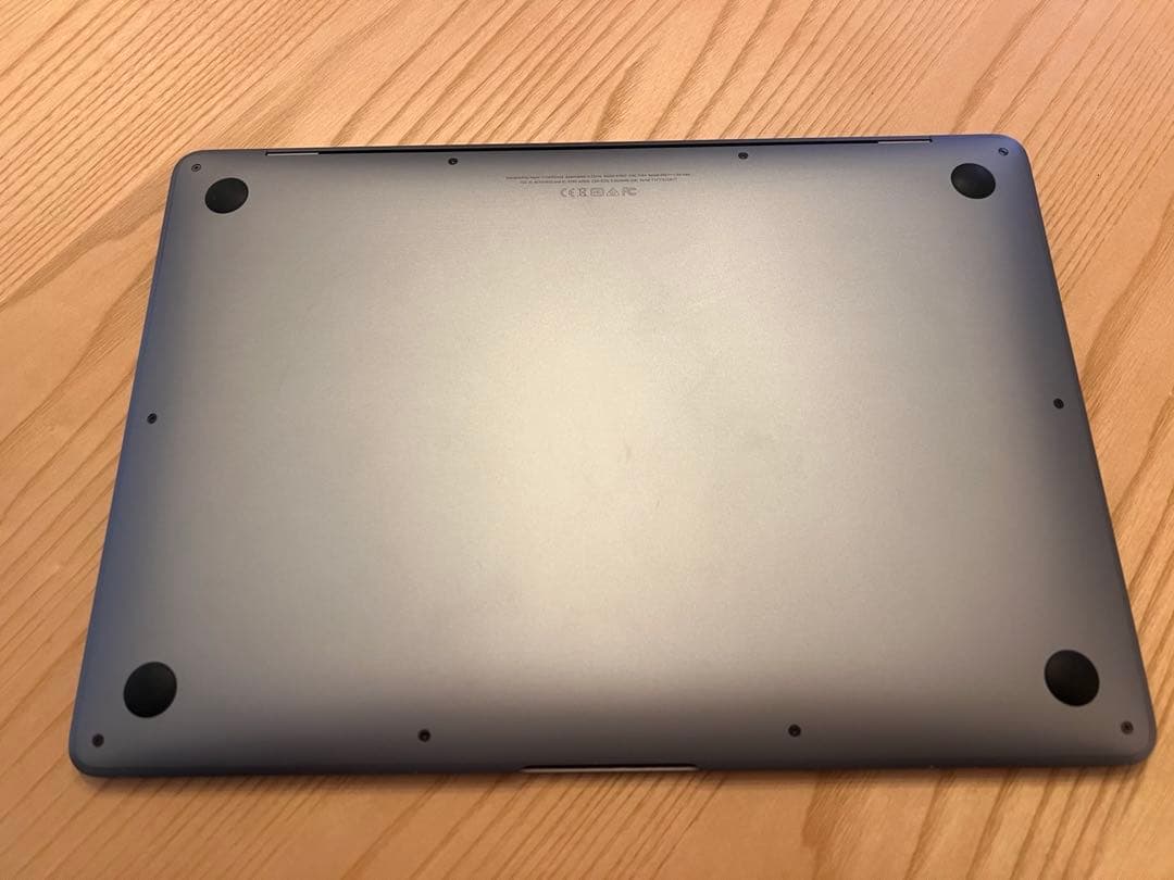 Apple MacBook air スペースグレー　2018