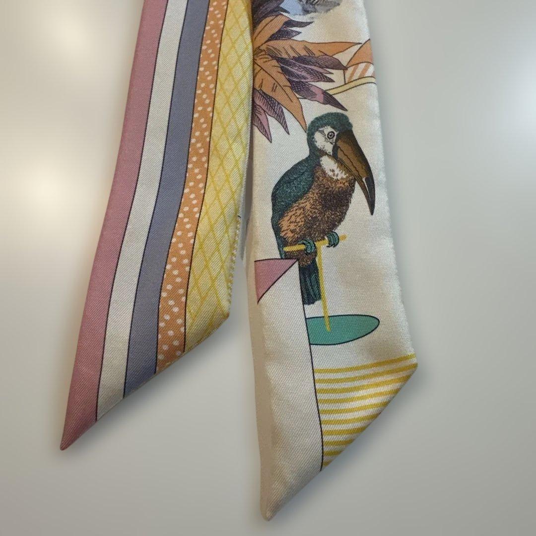 ビスケ様用 エルメス 美品ツイリー