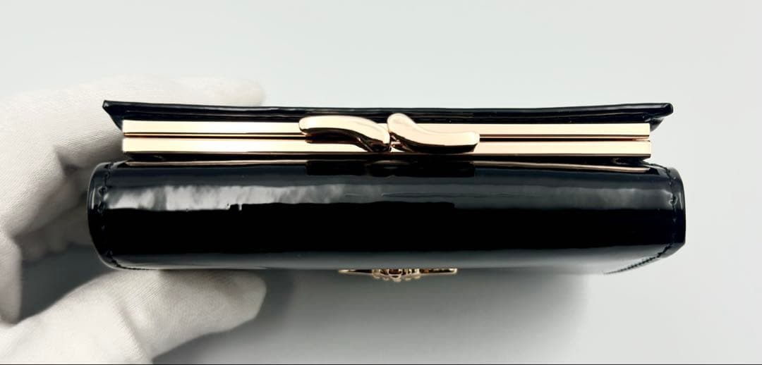 【新品✦人気】Vivienne Westwood 三つ折り財布 ブラック/黒