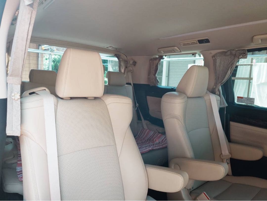 30アルファード後期　　ヘッドレスト