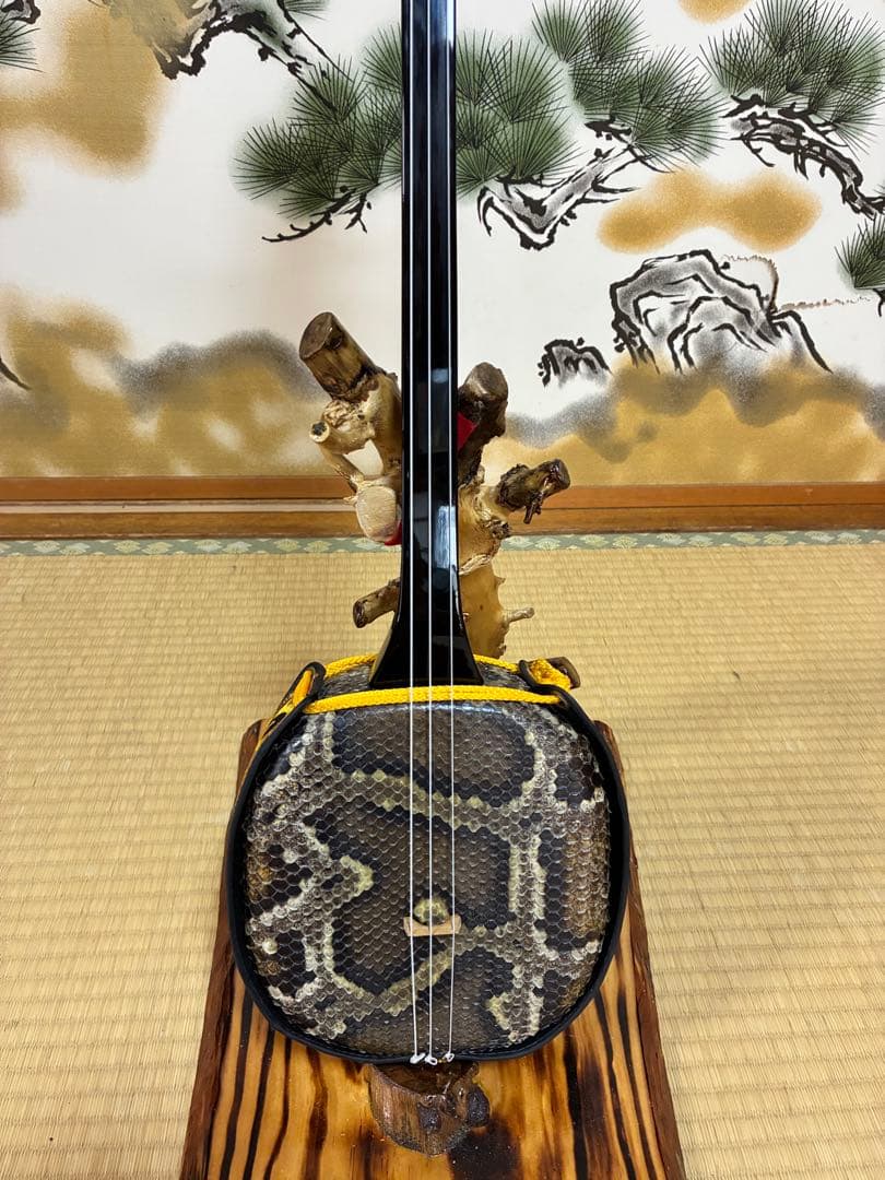 沖縄三線！貴重！知念大工型！本蛇皮！本張り！【一枚張り】⑥⑭