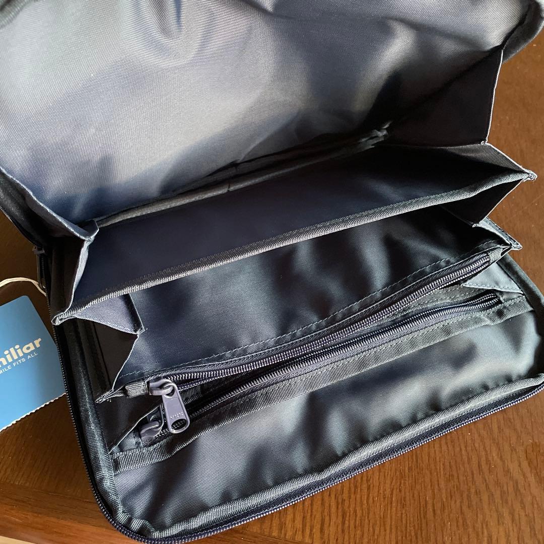 カサブランカ（新品未使用）ファミリア　ガジェットポーチ　レア