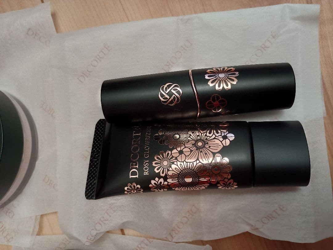 コスメデコルテ　クリスマスコフレ　2025　エターナルブルームコレクション