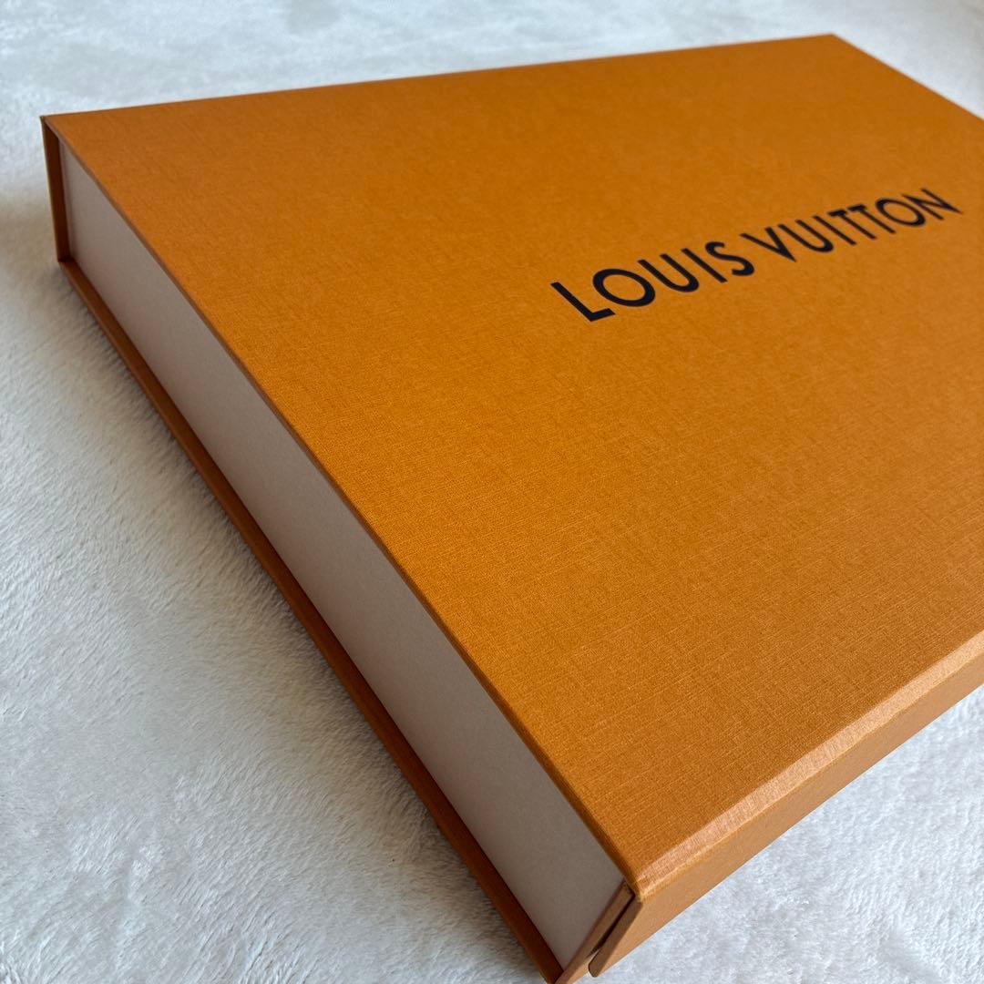 美品　LOUIS VUITTONダミエヘリテージスナッグマフラー ブラックウール