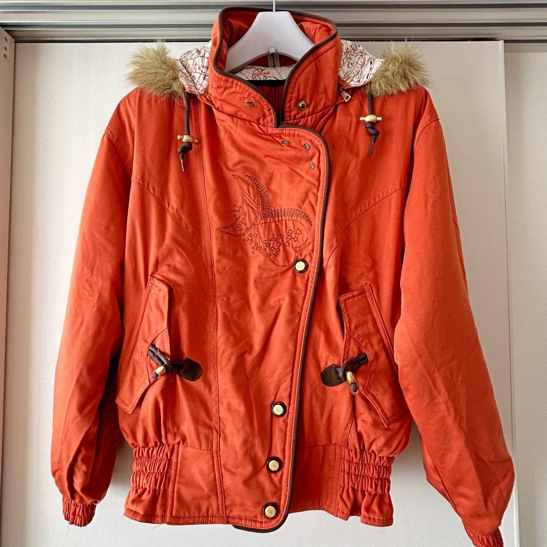 XEBIO36000円購入オレンジカラーでカッコイイ！スキーウエアボード