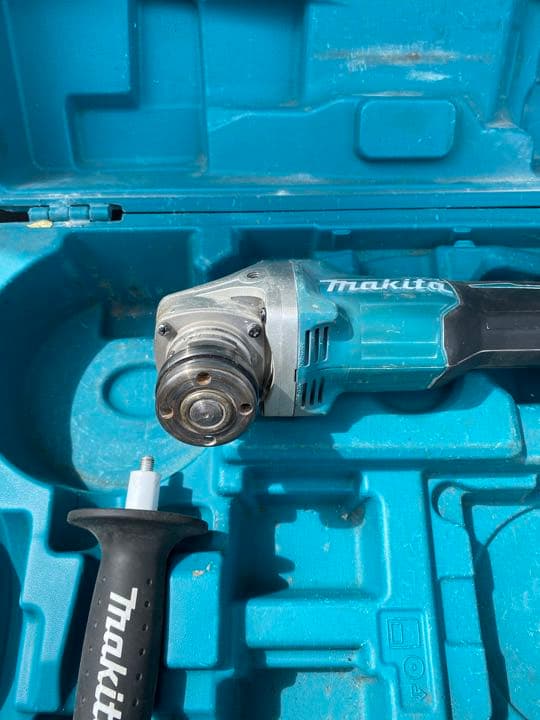 マキタ　18v グラインダー　125