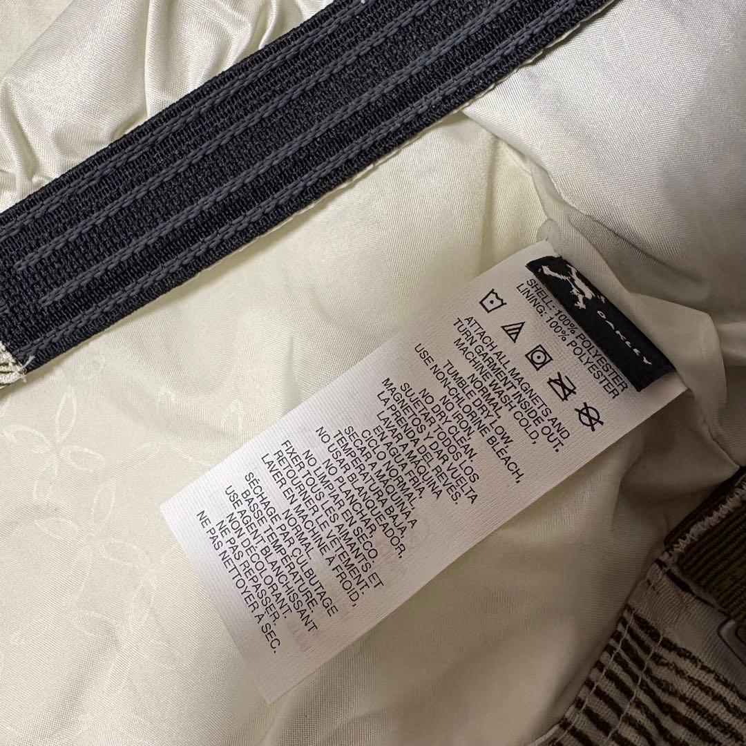 新品未使用　OAKLEY オークリー　スカル柄　スノーウェア　ジャケット