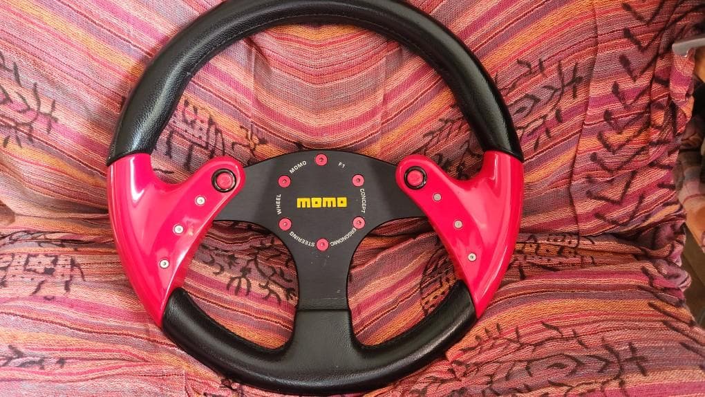 稀少 MOMO F1コンセプト スパイダー 赤/黒 32Φ 美品 - メルカリ