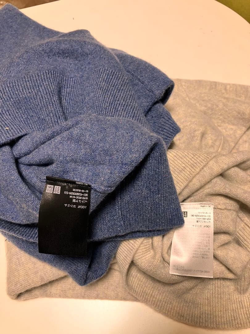 2枚セット価格　UNIQLOカシミアクルーネックセーターL　ブルー&オフホワイト