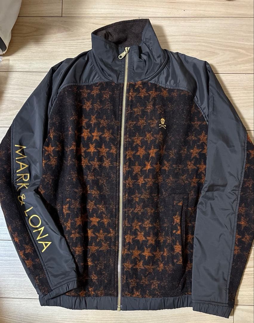 マークアンドロナ　アウター