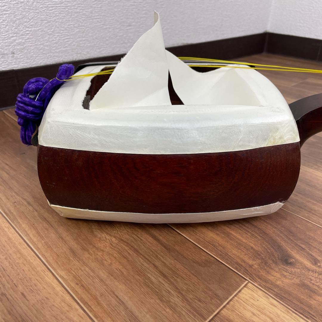 津軽貼り 津軽塗り胴掛け　中棹 三味線 平溝 丸打胴 黒檀糸巻き　紅木　正寸