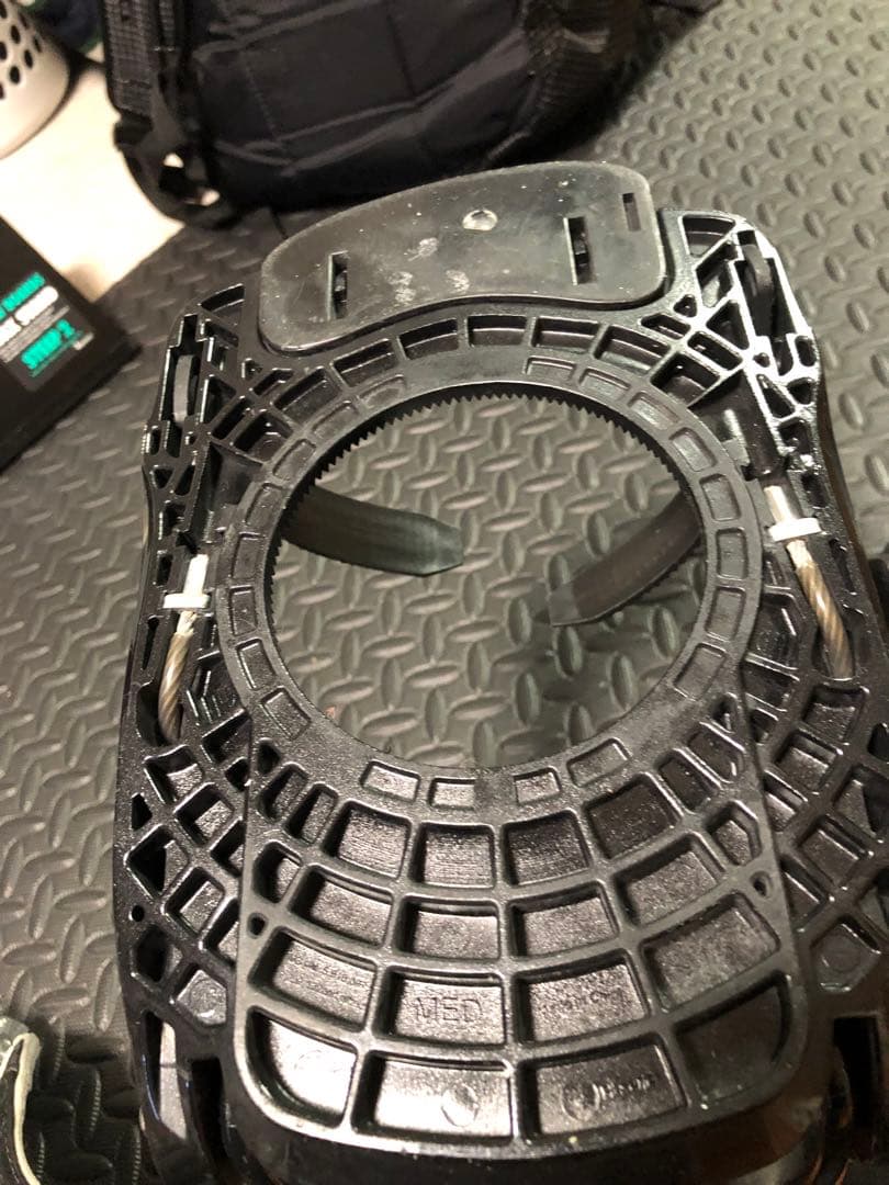 スノーボード バインディング FLOW 5 FIVE ビンディング　Mサイズ