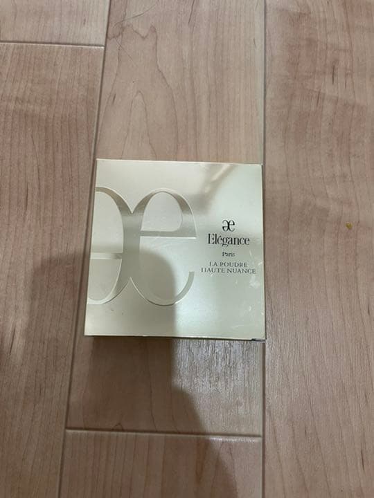 エレガンス ラ プードル オートニュアンス  VI エアリー　8.8g