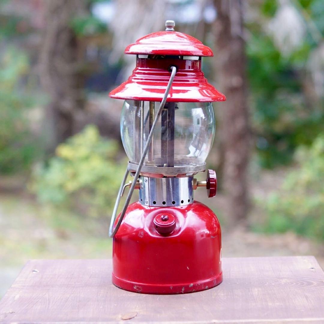 1961年10月製造 コールマン200A バーガンディー