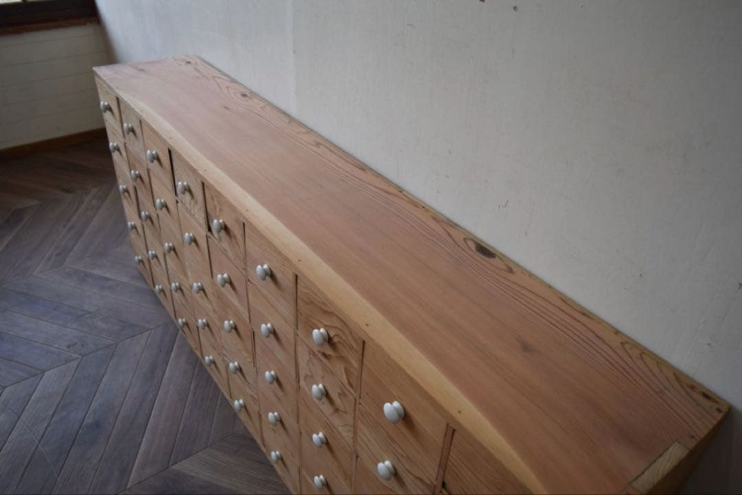 【希少 】白磁摘みの引き出し4 5杯ローボード　杉材