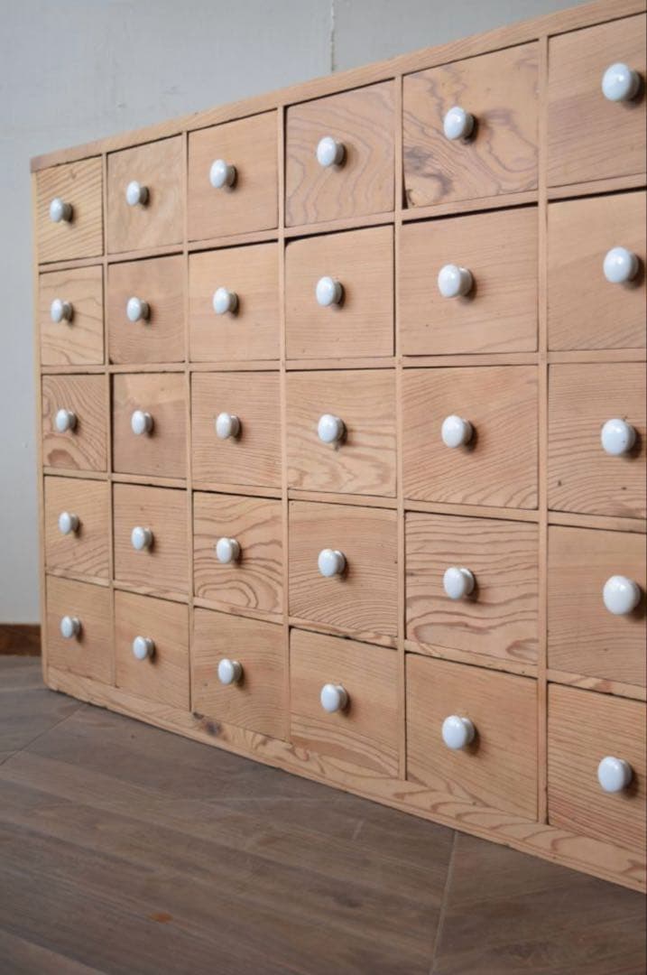 【希少 】白磁摘みの引き出し4 5杯ローボード　杉材