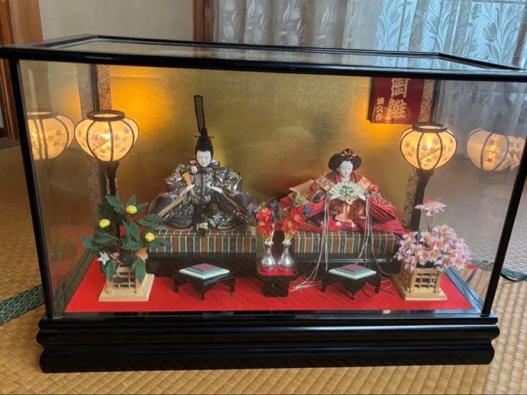極美品★ひな人形 ★ガラスケース付き★伝統的デザイン