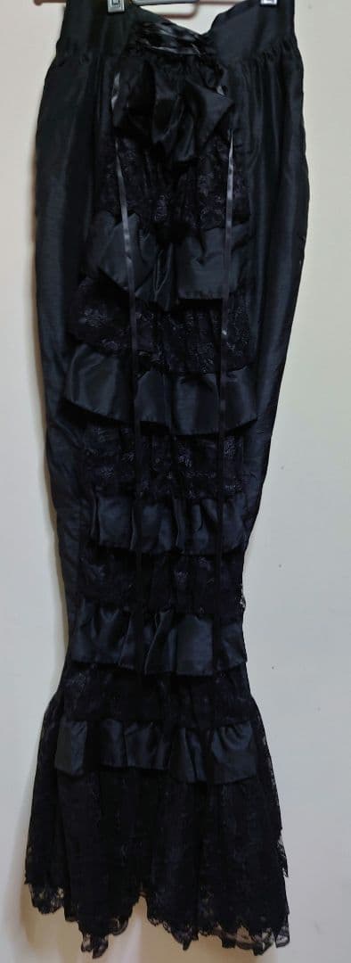 新品未着用 Dreaming drop マーメイドロングスカート バッスル 黒