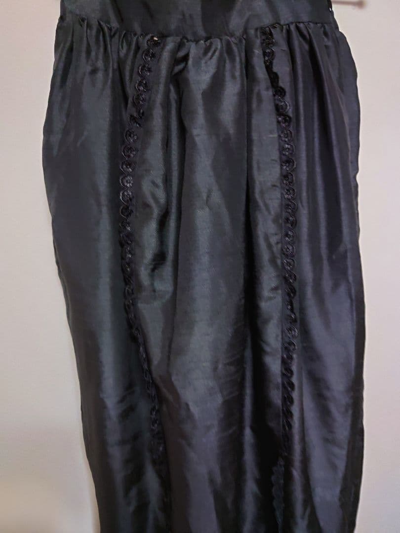 新品未着用 Dreaming drop マーメイドロングスカート バッスル 黒