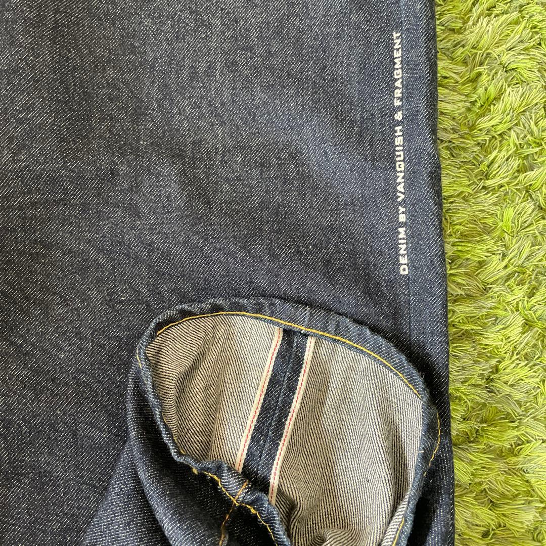 DENIM BY VANQUISH & FRAGMENT サンダー刺繍32インチ