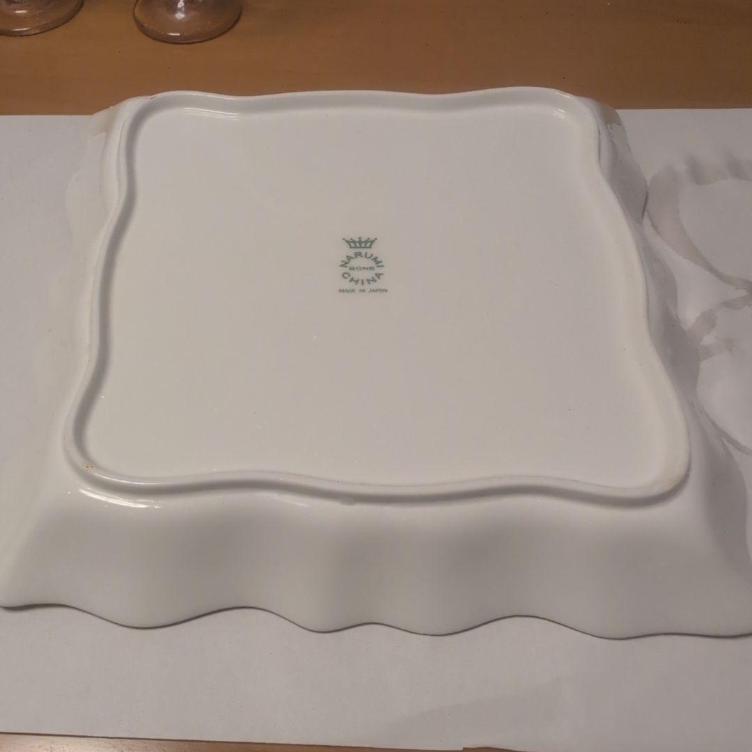 NARUMI ボーンチャイナ 花柄皿 - メルカリ