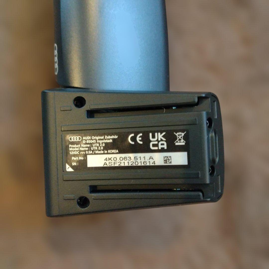 アウディ 純正UTR ドライブレコーダー