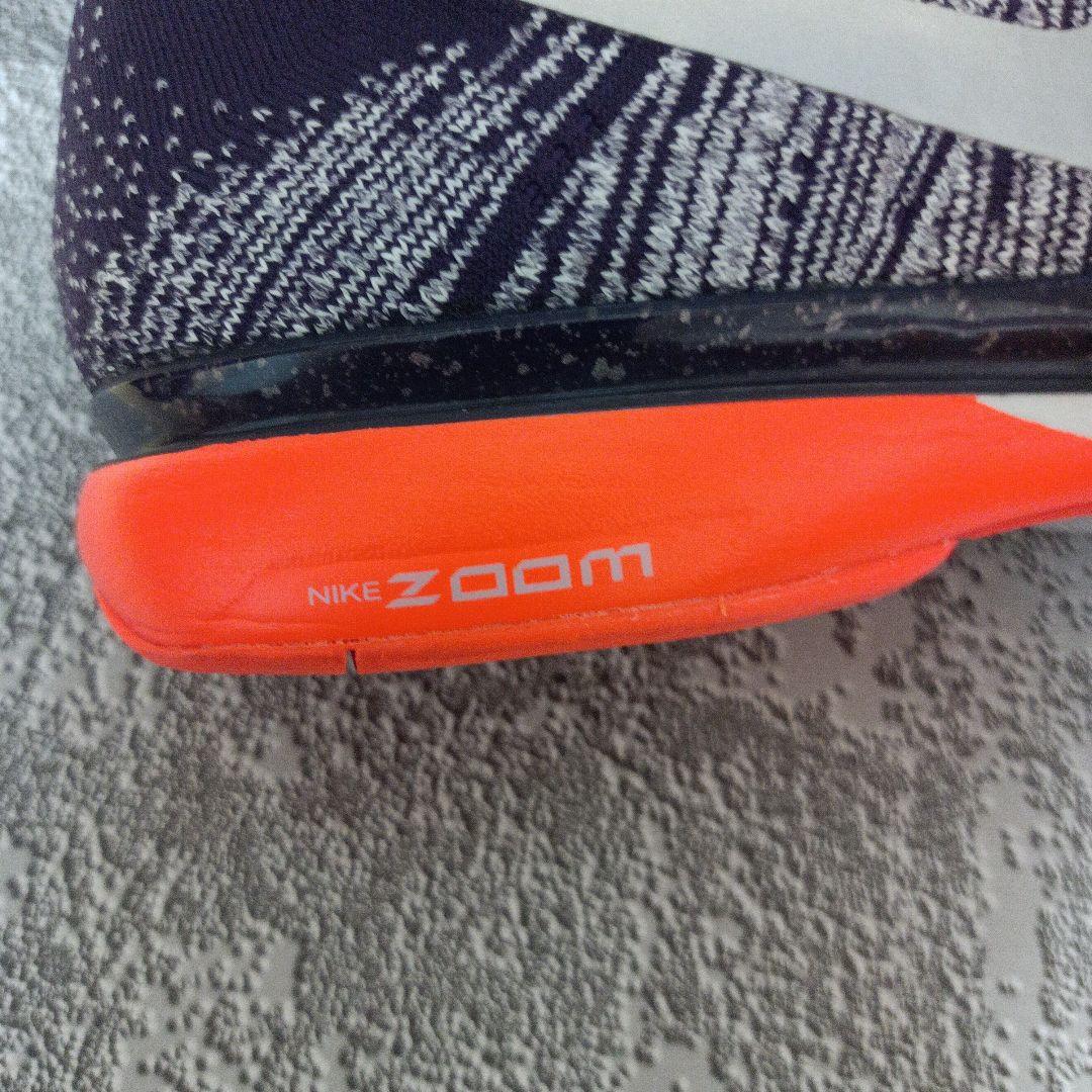 NIKE ZOOM VAPOR Flyknit フェデラー着用モデル