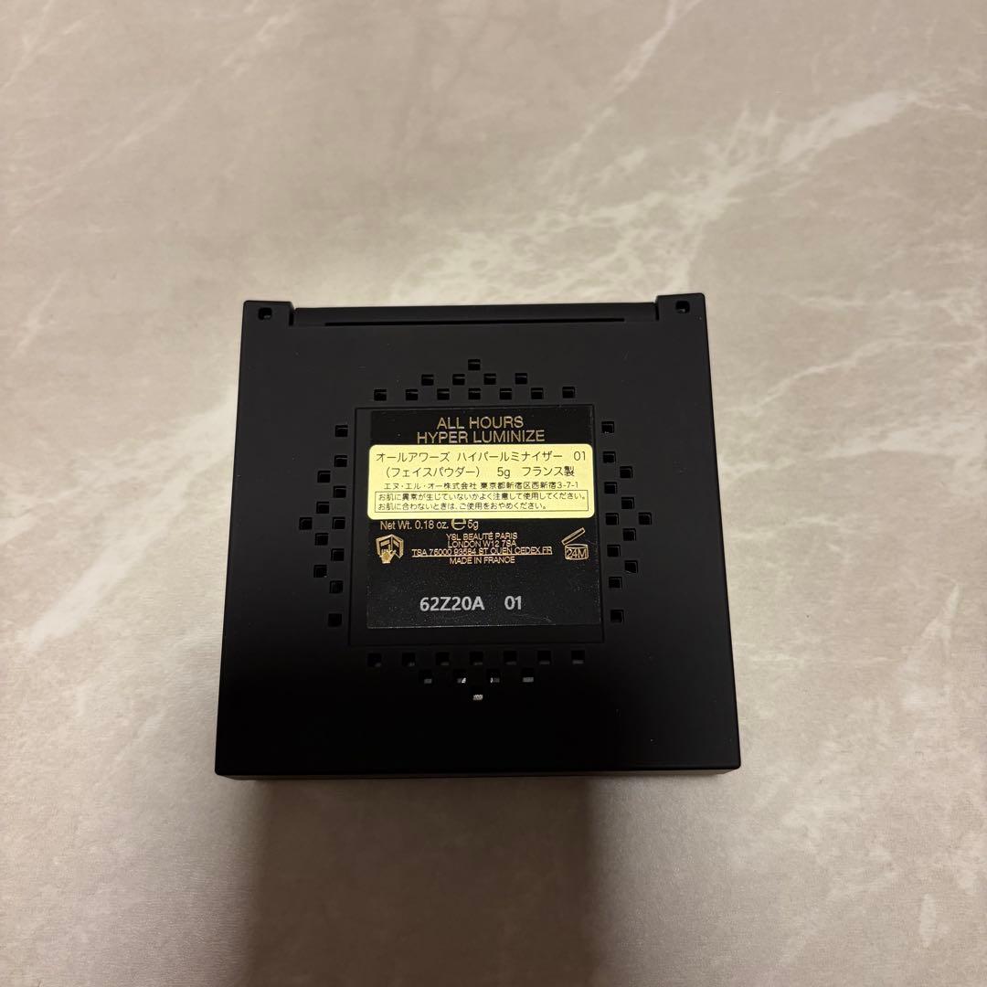 《新品未使用》YSL フェイスパウダー No.01