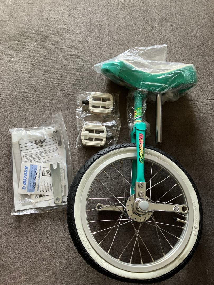 未使用品　一輪車　FLAMINGO 日本製　16インチ