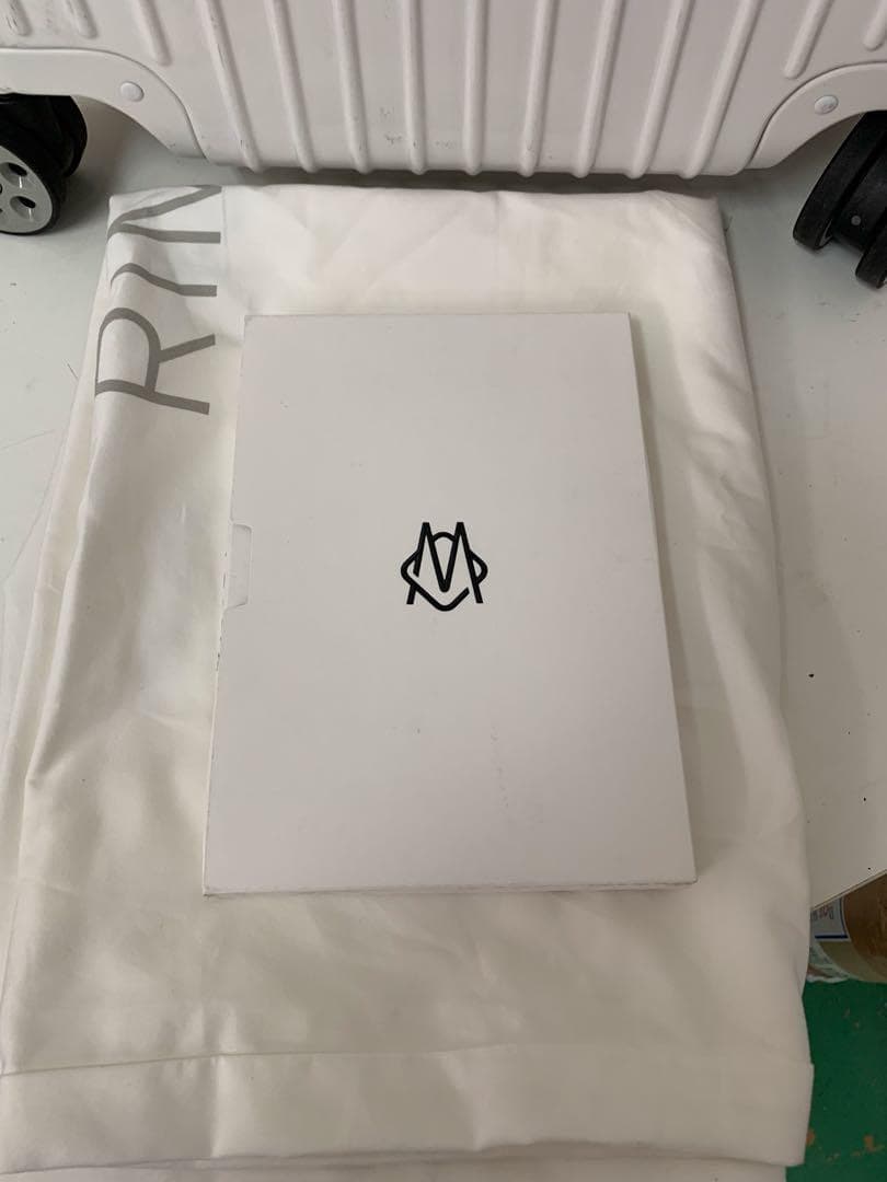 RIMOWA エッセンシャル　チェックインM