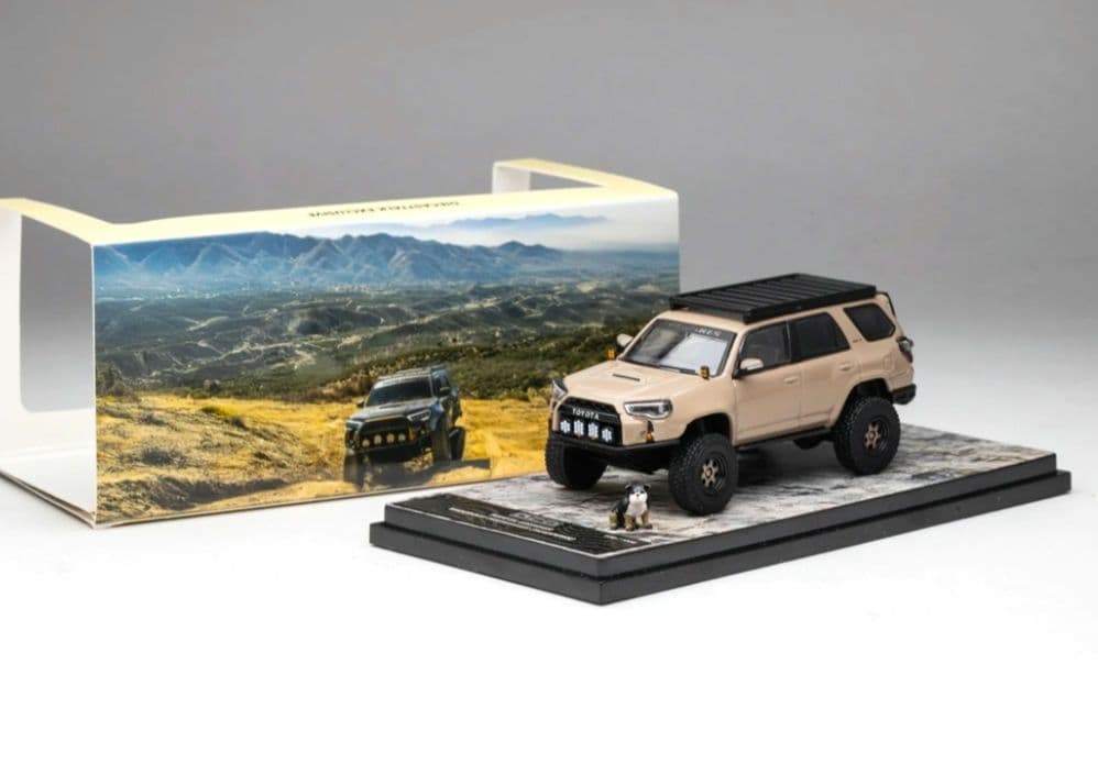 トヨタ 4ランナー プレランナー(MADPEWS)ウィズ ドッグ&アクセサリー