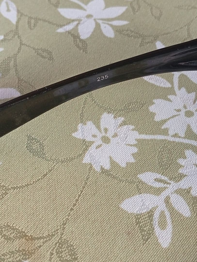 Oakley ブラック サングラス(廃盤モデル）