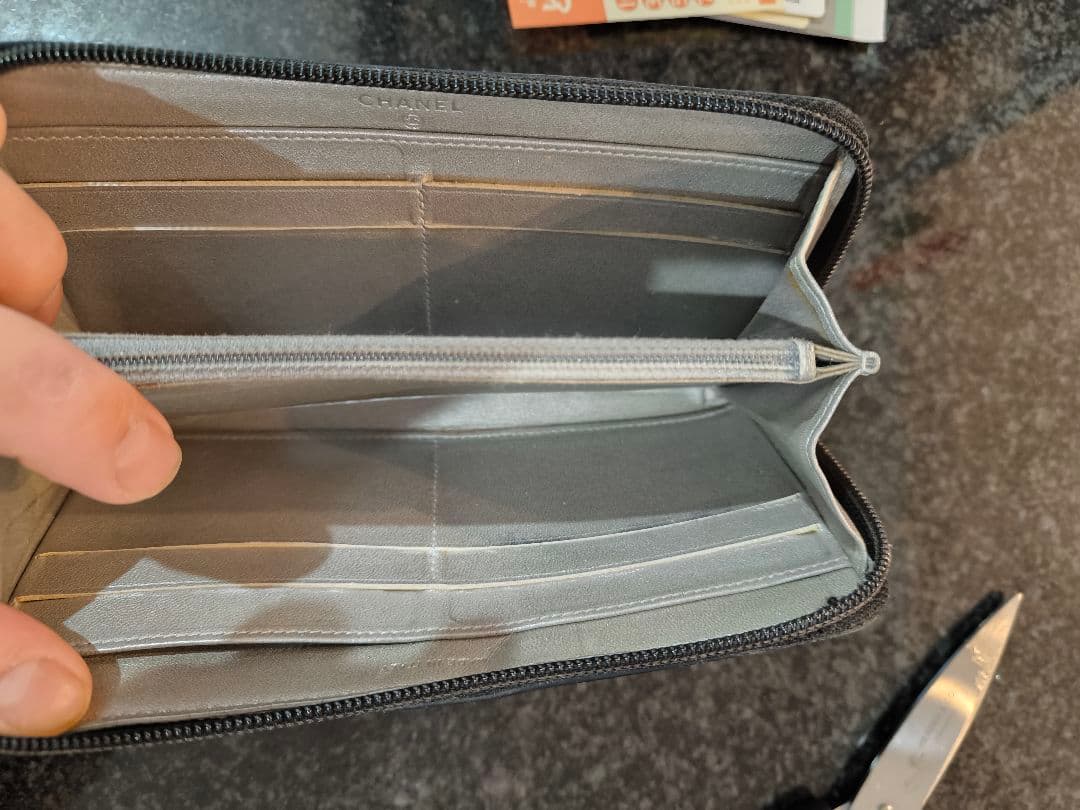 CHANEL フラワーエンボス ブラック長財布 ベストセラー 商品