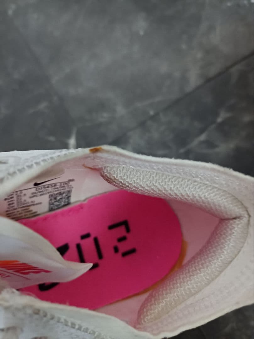 Nike ヴェイパーフライ ホワイト/ピンク22センチ