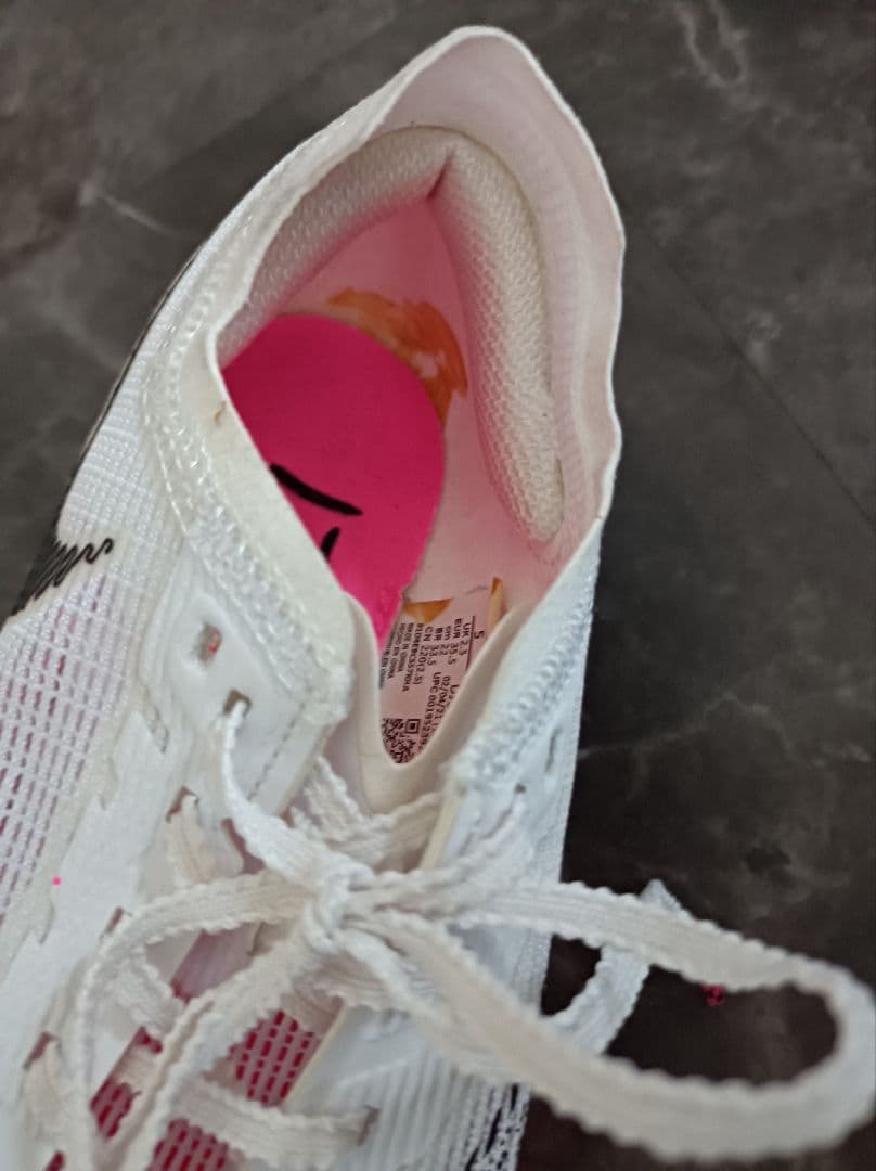 Nike ヴェイパーフライ ホワイト/ピンク22センチ