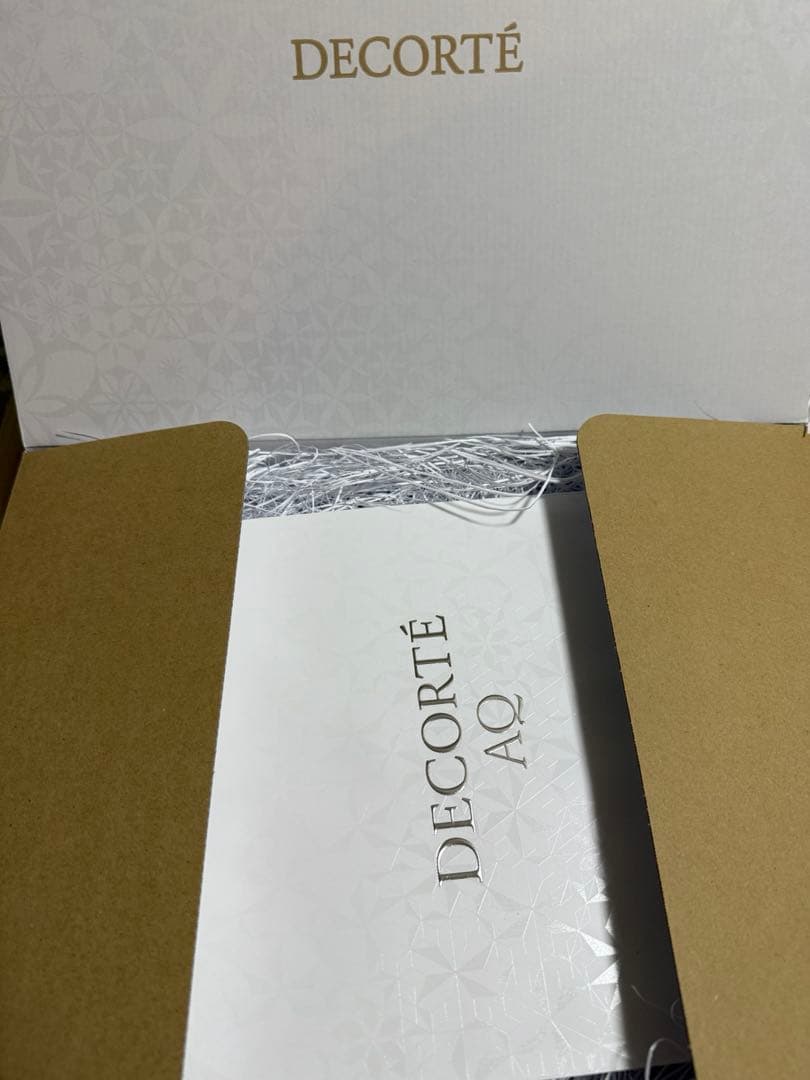 【新品未開封】コスメデコルテ　ＡＱ ラディアンス コフレ Ⅱ