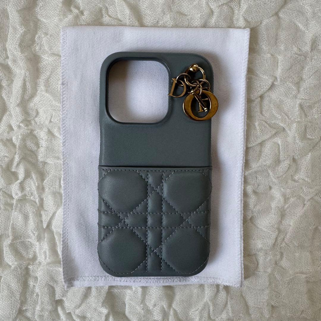 Dior iPhone15Proケース レディディオール カナージュ チャーム