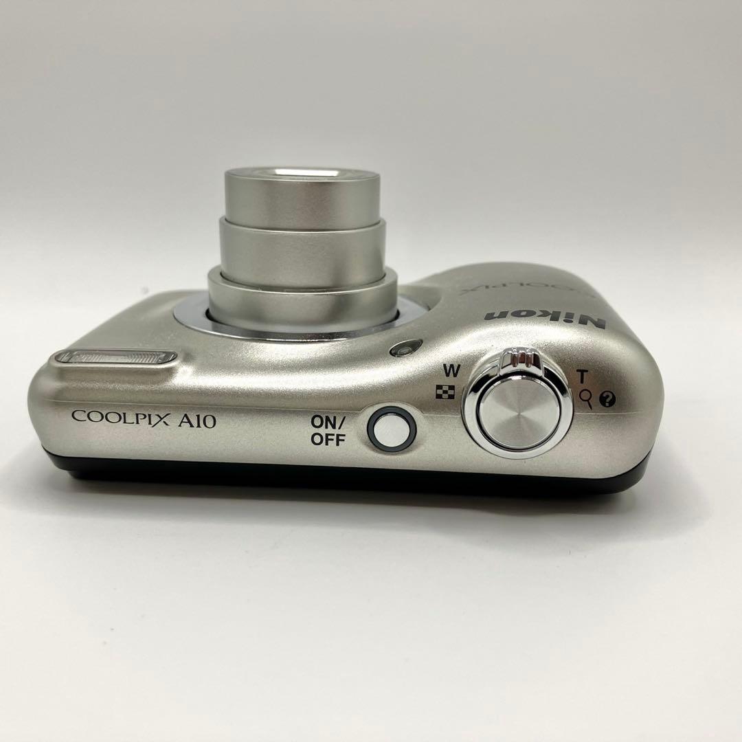 【美品・動作品】Nikon COOLPIX A10 コンデジ 単三電池式 箱付